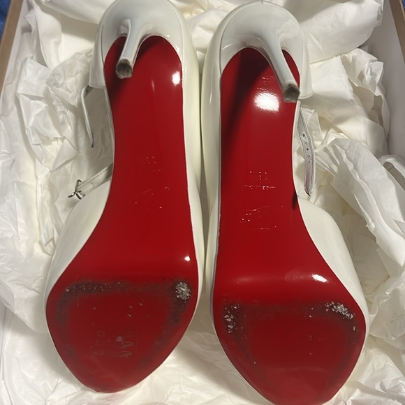 Authentic Christian Louboutin (red bottoms)  size 38.5 equivalent to 8.5 - Picture 2 of 3
